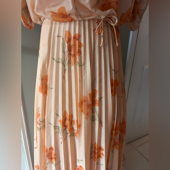 VTG 70s Peach Floral Maxi Dress Boho Prairie Peasant Pleated Skirt Festival. SM - Picture 13 of 14